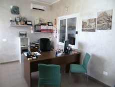 P1020987-ufficio